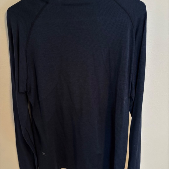 Lululemon Metal Vent Tech 1/2 Zip - Picture 4 of 5